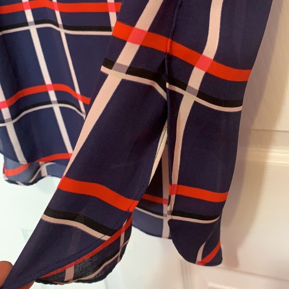 Banana Republic blouse - Picture 2 of 4